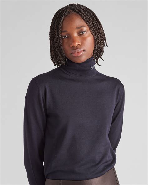 Navy Superfine wool turtleneck sweater 